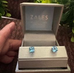 NEW Zales London Blue Topaz 10k White Gold Stud Earrings