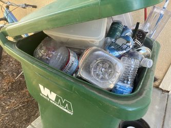 Recyclables, aluminum, glass and plastics (free)