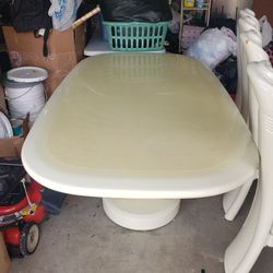 VINTAGE DINING ROOM SET!