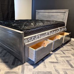 Full Bed With Mattress And Drawers 