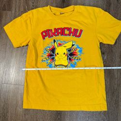 Pikachu Pokémon Graphic T-Shirt