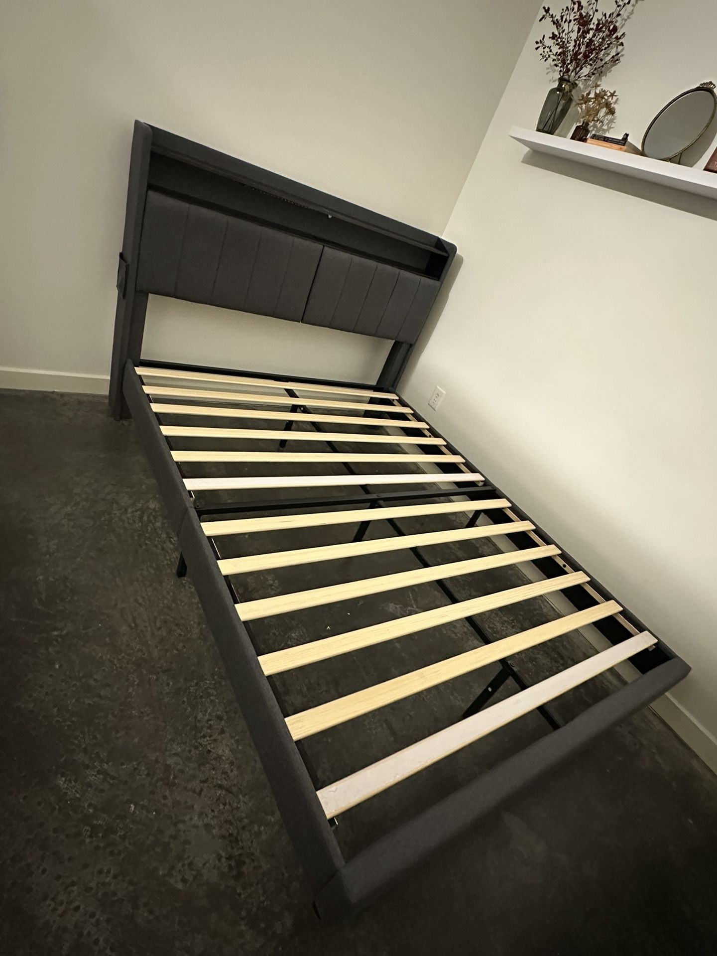 Queen Bed With Headboard Storage