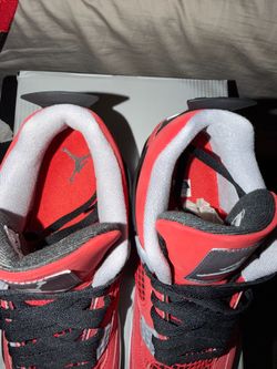 Bulls toro 4’s size 10.5