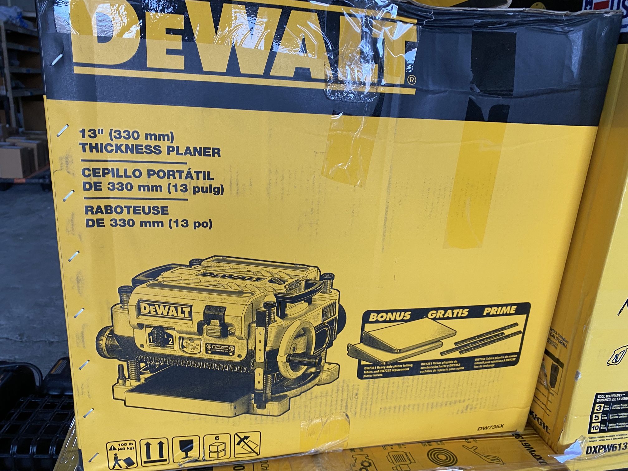 DEWALT 15 Amp Corded 13 in. Heavy-Duty 2-Speed Bench Planer