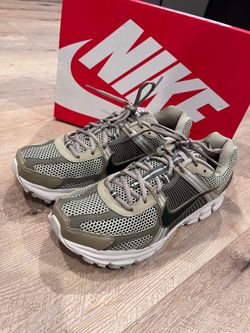 Nike Zoom Vomero 5 Olive Men’s Size 9 USED