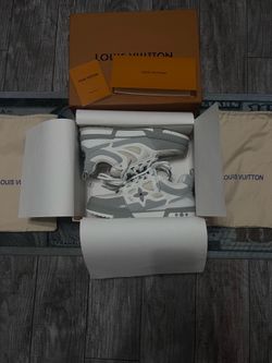 Iv Grey Skates