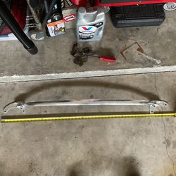 Strut Bar