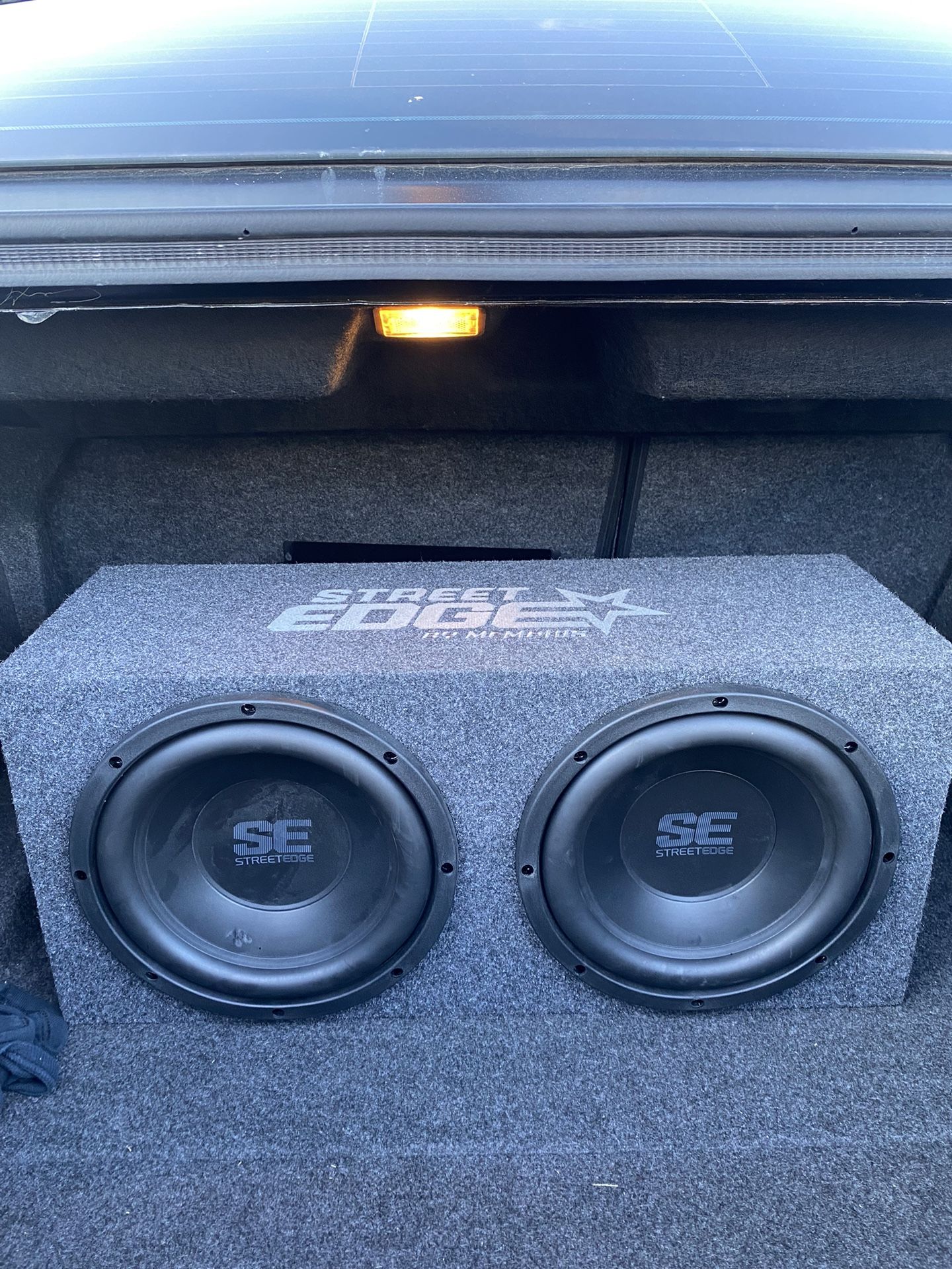 subwoofers 