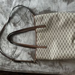 Brand New Michael Kors Bag 100$