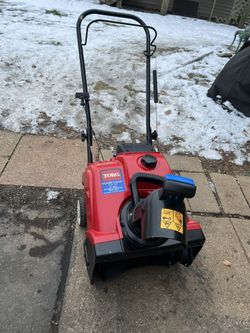 Snowblower TORO POWER CLEAR 99cc (4 cycle) 18”