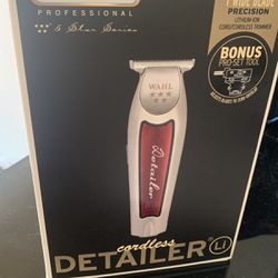 WAHL professional cordless detailer clippers