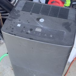 GE Dehumidifier *Like New*