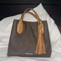 Michael Kors Purse 