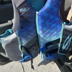 Life Vest Jackets 