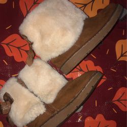 Size: 11M Girls Winter FURRY Boots