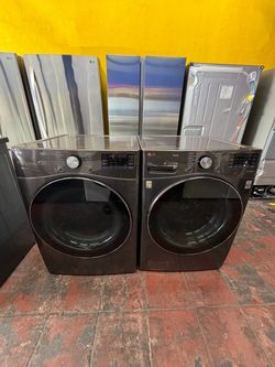 LG set washer and dryer gas