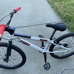 DK Fury 24” BMX Bike 