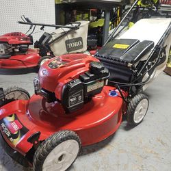 TORO GAS 22"IN SELF PROPELLED LAWN MOWER 