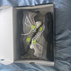 (Normal Wear) Air Jordan 4s “SE 95 Neon”