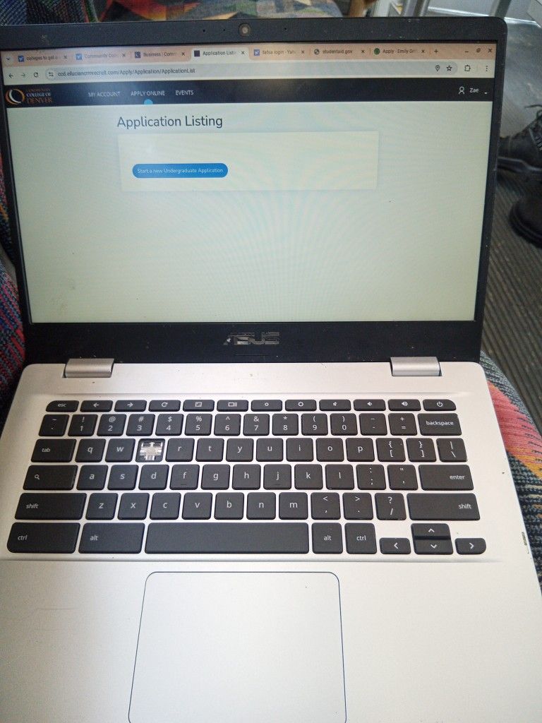 Laptop