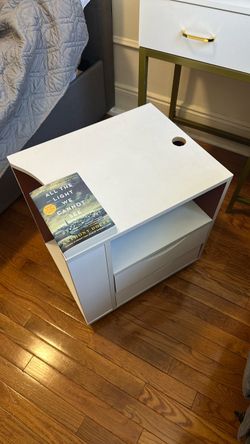 White night stand