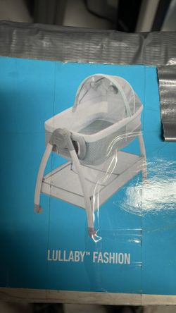 Graco bassinet and changer