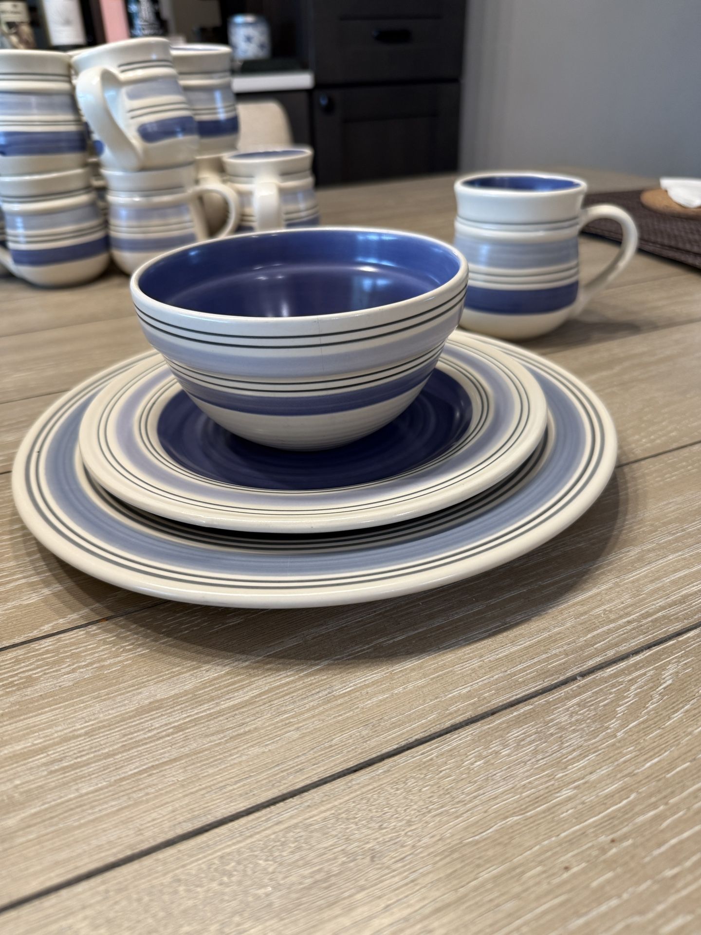 Pfaltzgraff Rio Amazing Dinnerware Collection! Blue And White