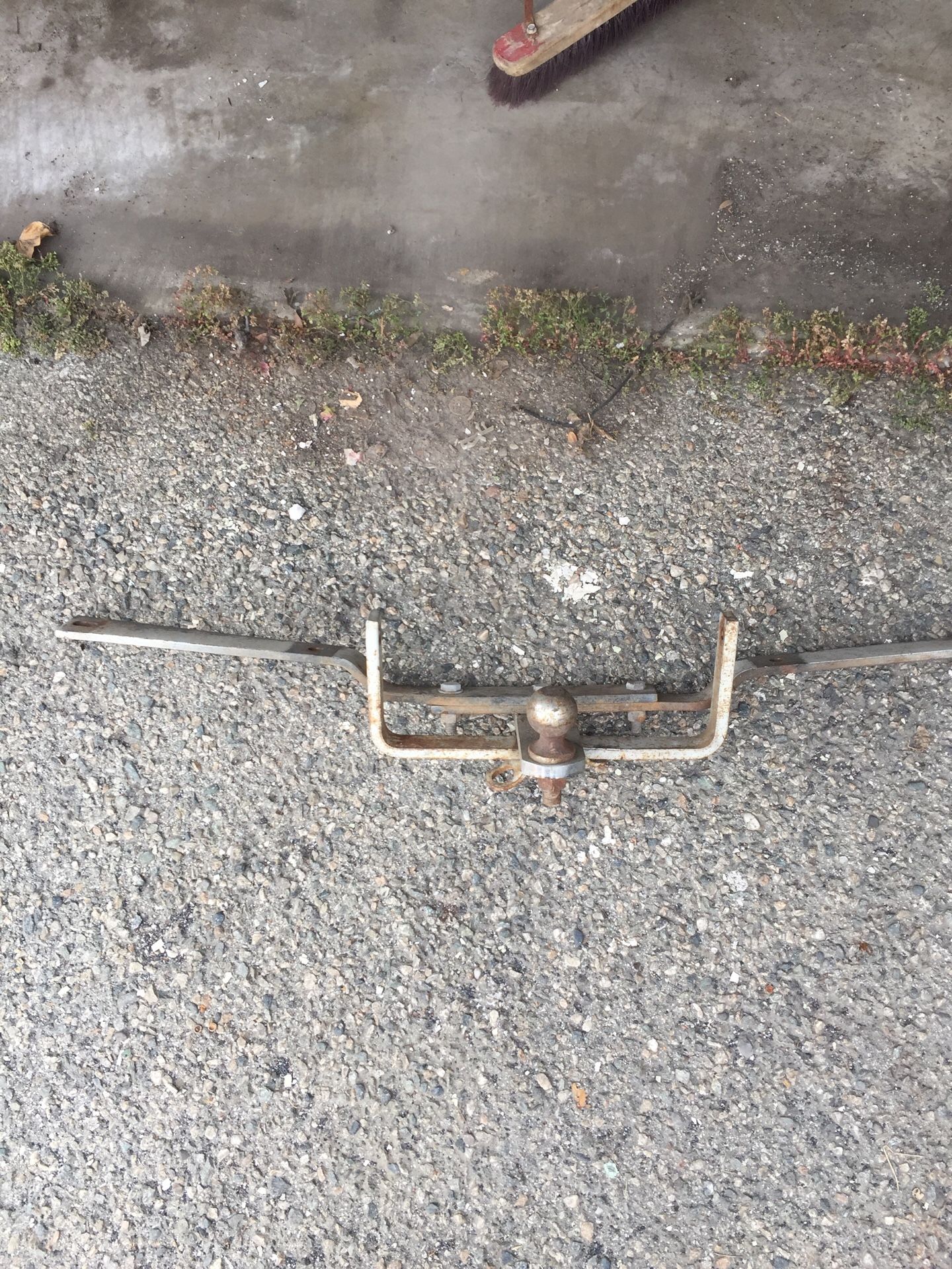 Tow hitch