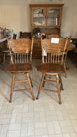 Set of 4 oak bar stools