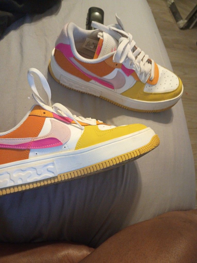 Nike Air Force 1 Fontanka
Summit (White Yellow Orange)