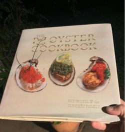 The P&J Oyster Cookbook – Kit Wohl