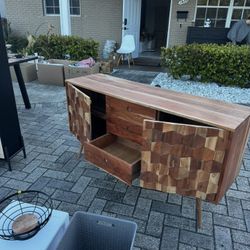 Real Wood Credenza/buffet/tv Stand