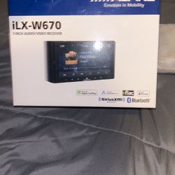 iLX-W670 7-INCH AUDIO/VIDEO RECEIVER.