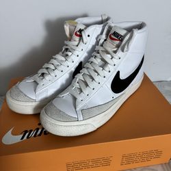 Nike Blazer Mid 77