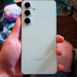 Samsung Galaxy S24 FE 