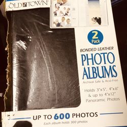 New Old Town Brown Bonded Leather Overtook Albums- 2 Pack Holds 300 Photos Each