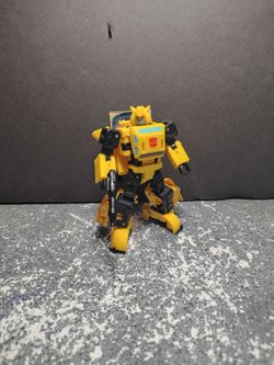 Transformers Legacy United Deluxe Class Origin Bumblebee