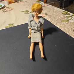 Mattel 1960s Grey Tweed Bubble Cut Barbie 