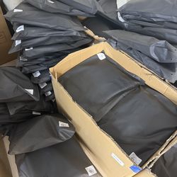 🚨$25 WHOLESALE/SINGLE ESSENTIAL HOODIES🚨