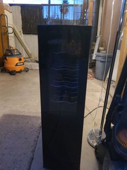 Frigidaire 18 bottle wine