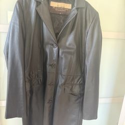 Women’s Black Leather Mid-Length Leather Trench