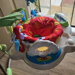 Baby Jumperoo, spins 360 degrees