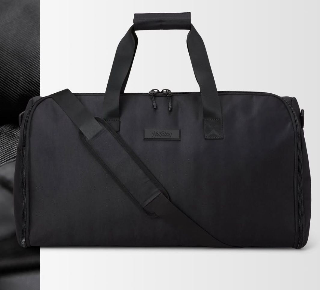 Halfday Garment Duffel Bag in Triple Black *Suitcase