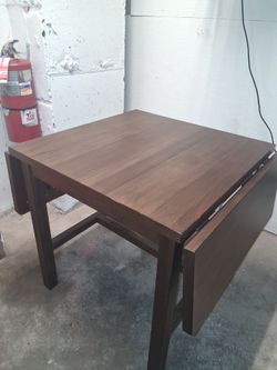 Wood-Square-Extendable-Dining-Table-Set-with-Extension-Drop-Leaf-for-Small-Places-
