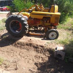 Case 441 Tractor with Belly Mower