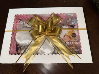 Bridgerton Fans/Valentines Gift Basket