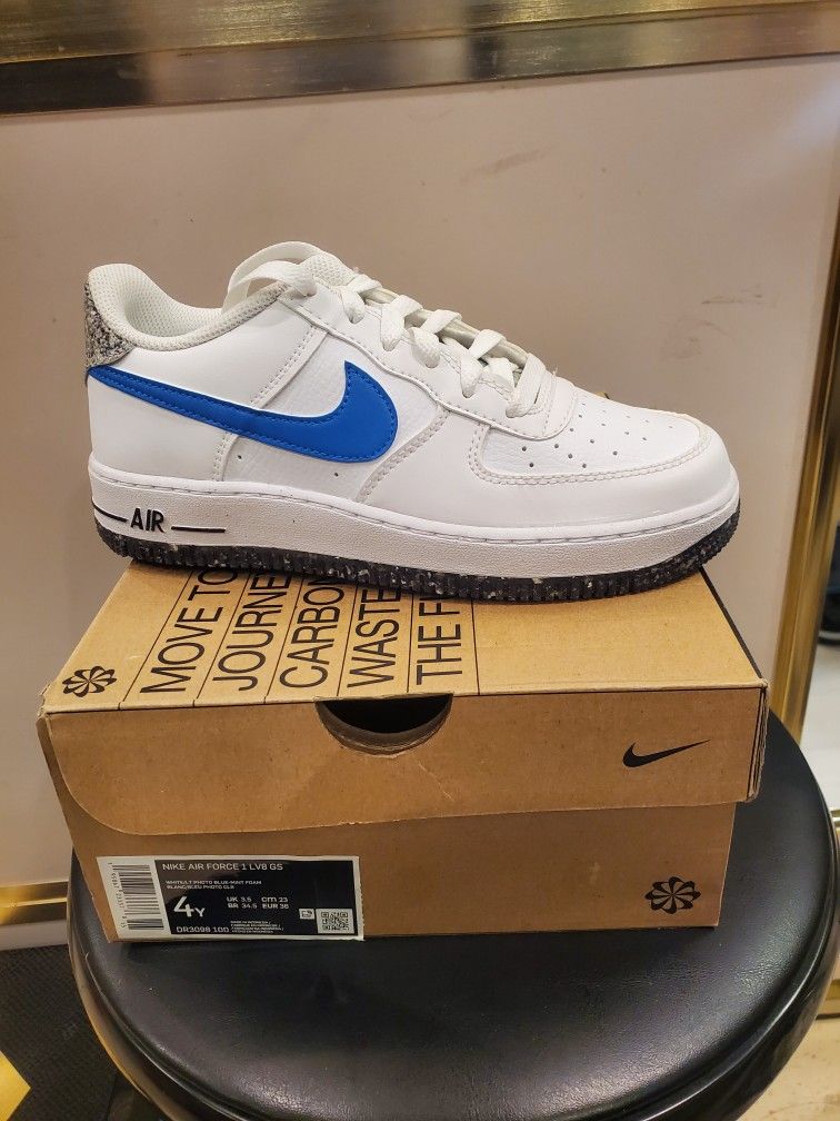 Brand NEW! Nike AIR Force 1 Size 4Y / 5.5 W