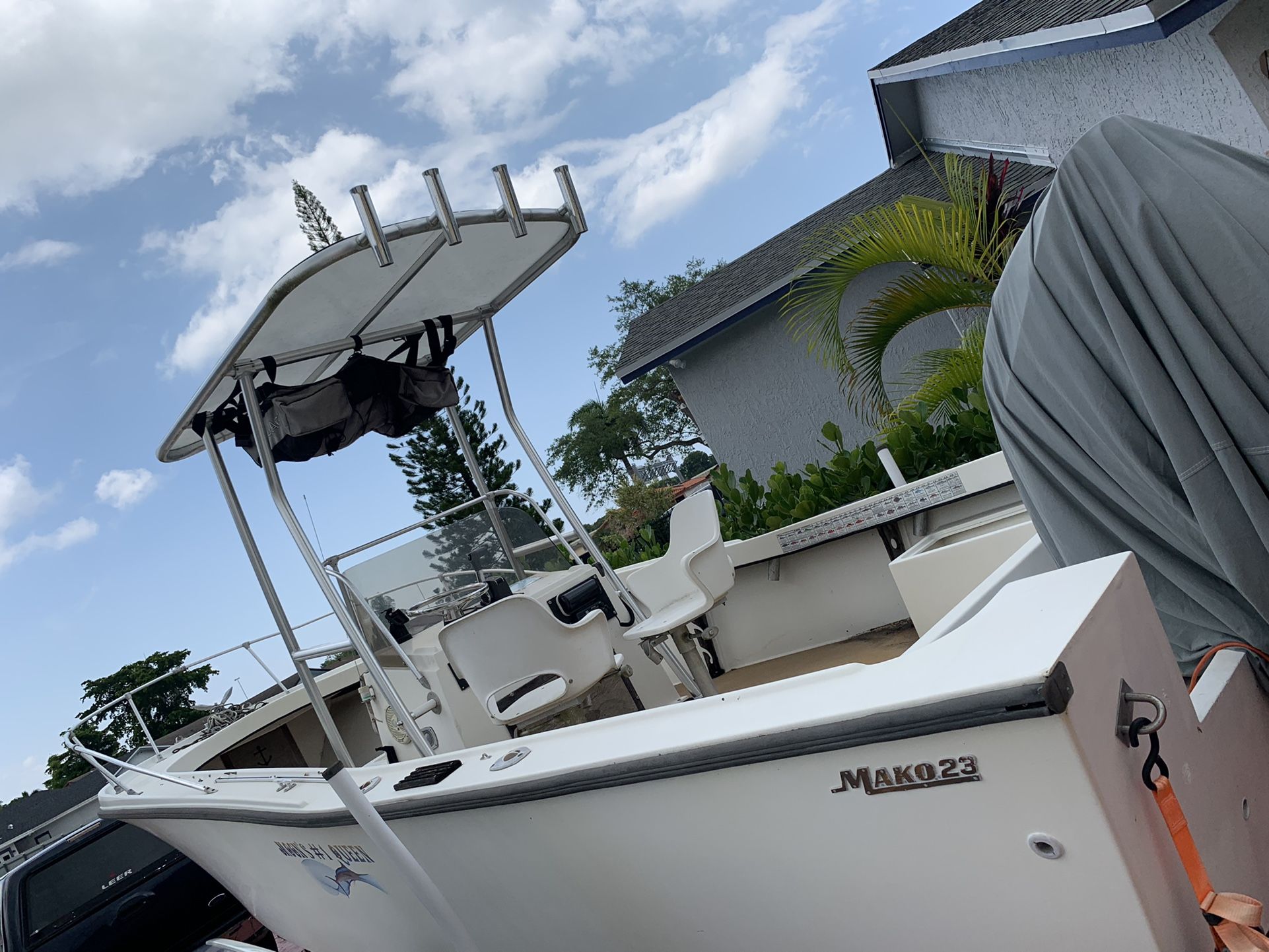 Boat Mako 23 Open Fisherman Boat W/Trailer