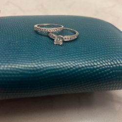 Elegant 14K White Gold & Platinum Diamond Ring Set (Stackable)