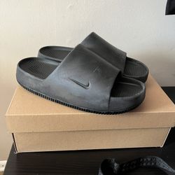 nike calm slides, black size 9